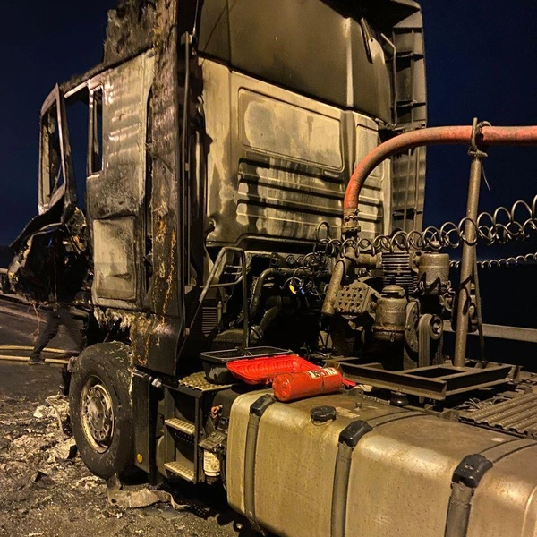 Источник: ДТП и ЧП | Санкт-Петербург | Питер Онлайн | СПб