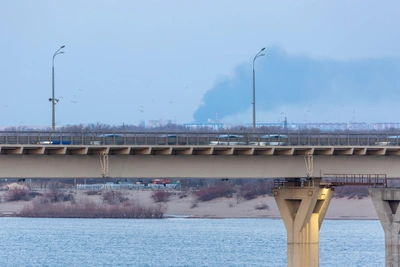 Черный дым над Волжским: жители сообщают о пожаре