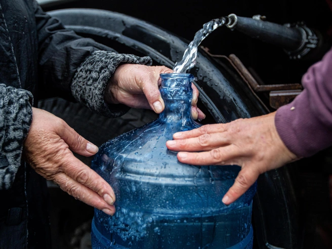 При пониженном давлении вода, как ожидается, будет доступна только на нижних этажах зданий. | nsk54.online