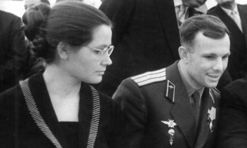 Единственная женщина, которую любил Юрий Гагарин — именно ей он оставил прощальное письмо
