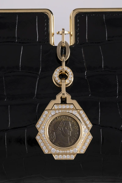 Сумка Monete из коллекции высокого аксессуарного искусства Polychroma, Bvlgari  | Источник: Bvlgari 