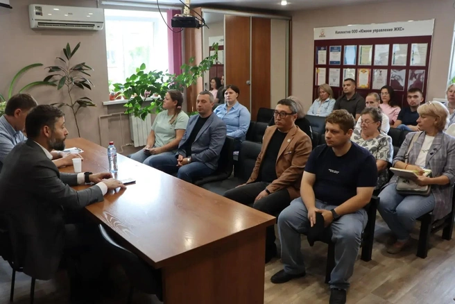 Площадки, заборы и долги: какие проблемы Октябрьского округа уйдут в работу после круглого стола | Источник: администрация города Иркутска