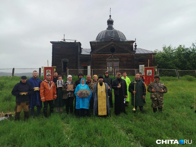 Крестоходцы у церкви Прокопия Устюжского | Источник: Дарья Харламова / CHITA.RU