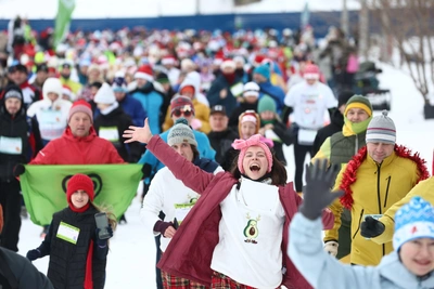 Новосибирцы дали обещания на новогоднем забеге