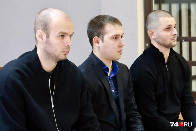 Парни настаивают, что ни о чем не сговаривались перед тем, как приехать на место разборок | Источник: Михаил Шилкин