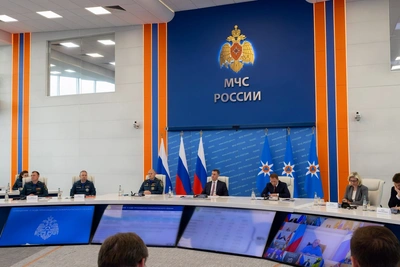 Губернатор принял участие в совещании по пожароопасному сезону