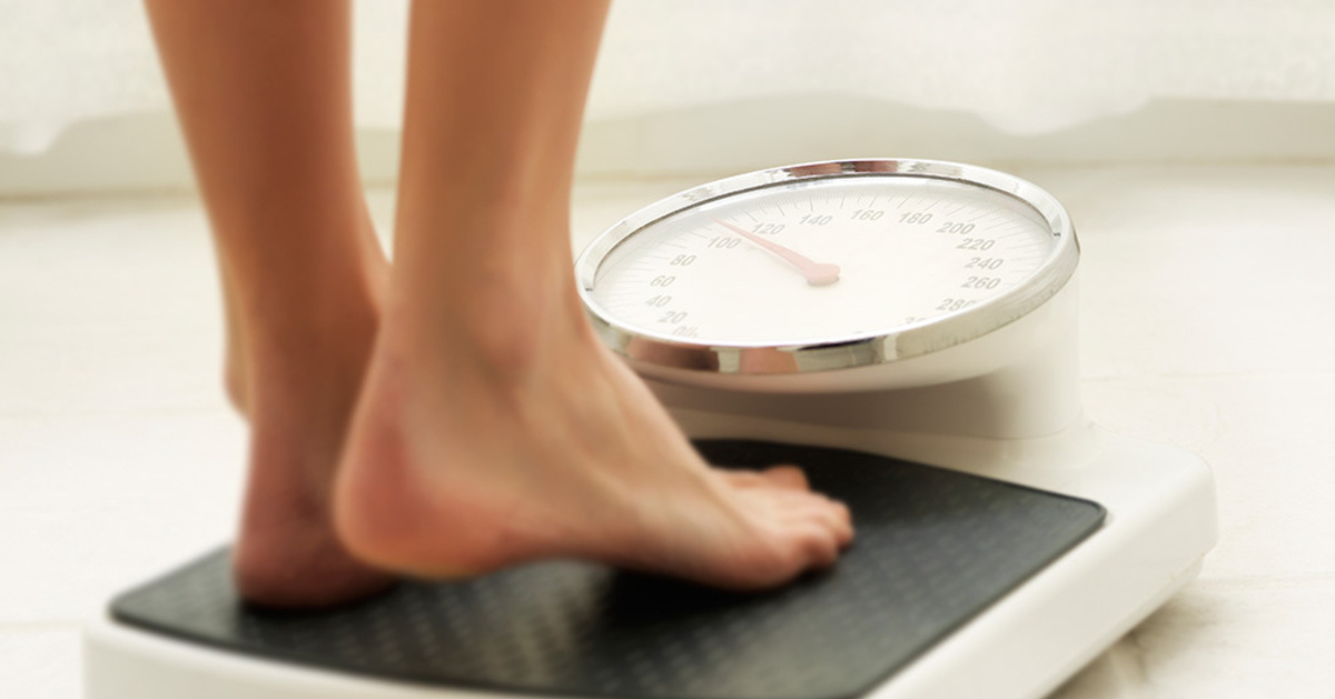 Следить за весом. Диета и контроль массы тела. Следите за своим весом. Контроль веса для похудения. Лишние килограммы.