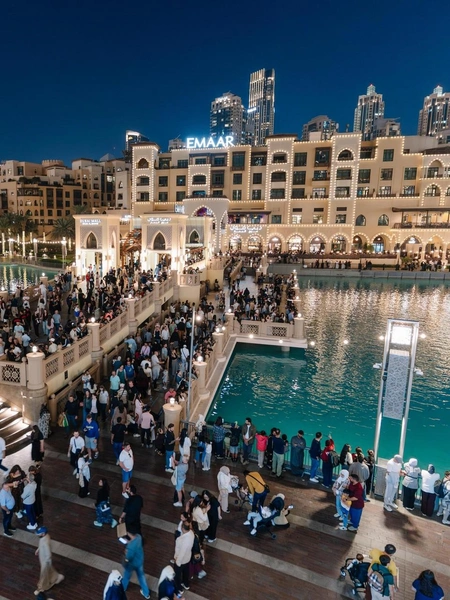 Иммерсивное шоу фонтанов Dubai Mall
