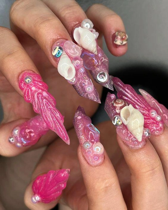 Маникюр для Русалочки | Источник: @kogti.nails / ru.pinterest.com