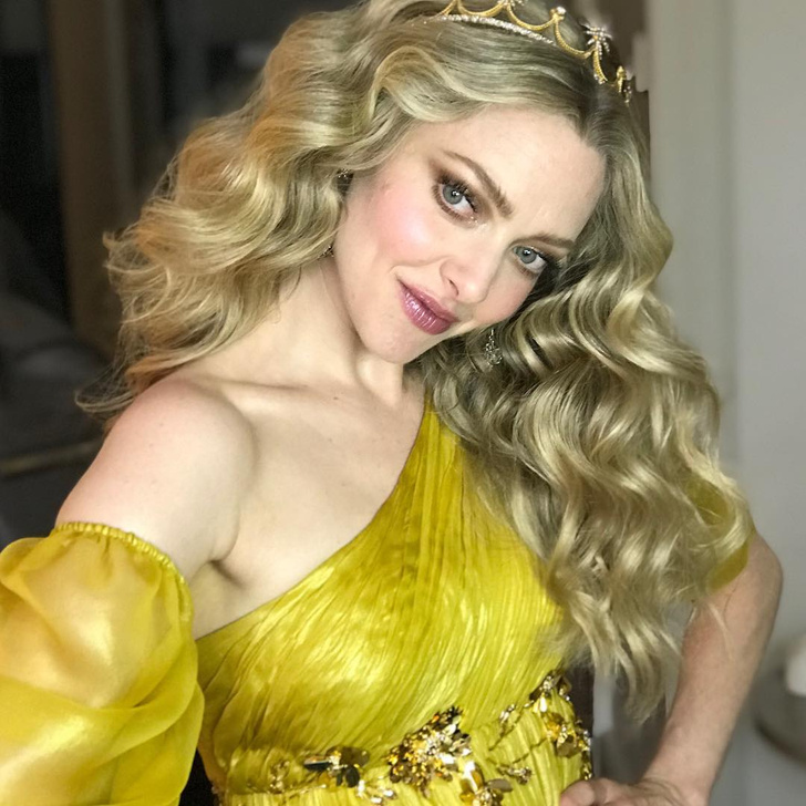 Богиня Пантеона: Аманда Сейфред в платье Prada на Met Gala 2018