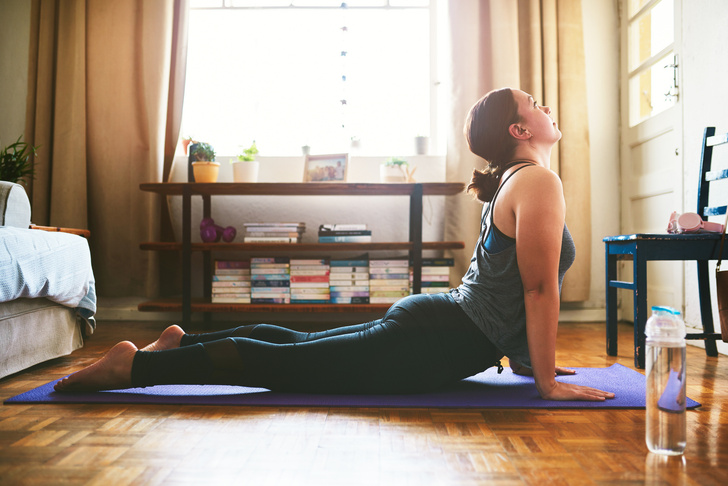 йога уроки в домашних условиях смотреть, комплекс йоги для начинающих в домашних условиях