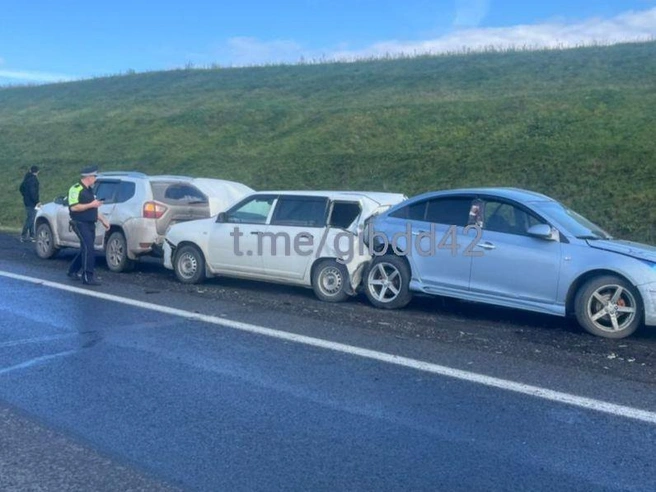 Водитель автомобиля «Тойота-Королла» не справился с управлением | Источник: www.city-n.ru