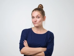Присыпка и лосины: 3 верных способа избавиться от натирания между ног при ходьбе