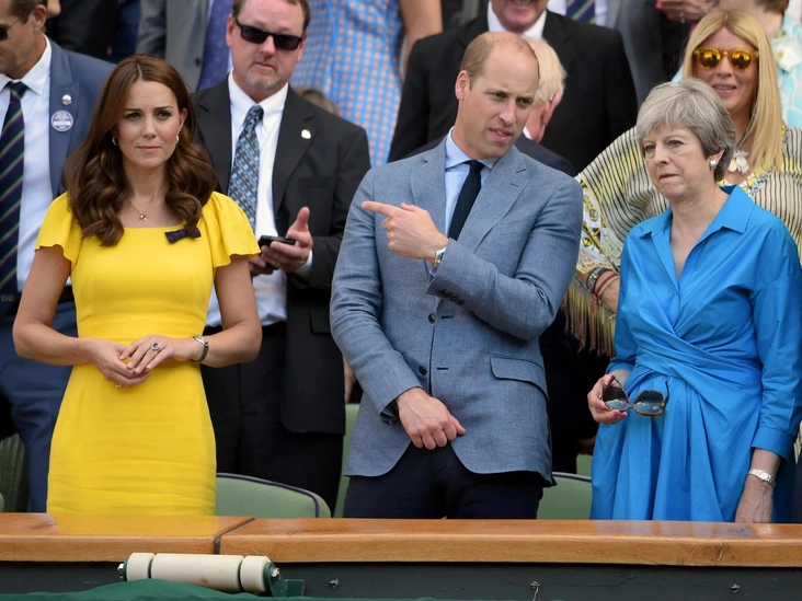 Кембриджские, Тереза Мэй и Филип Мэй в Королевской ложе центрального двора после просмотра победы Новака Джоковича над Кевином Андерсоном в мужском финале Уимблдонского чемпионата по теннису, 15 июля 2018