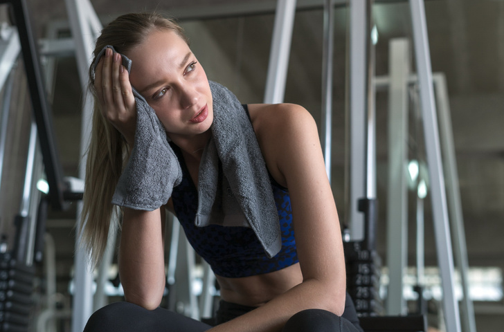 Почему на второй день после тренировки мышцы болят сильнее