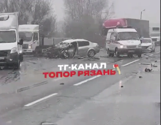 Первое сообщение об аварии появилось в 11 часов | Источник: Топор Рязань | Острые новости