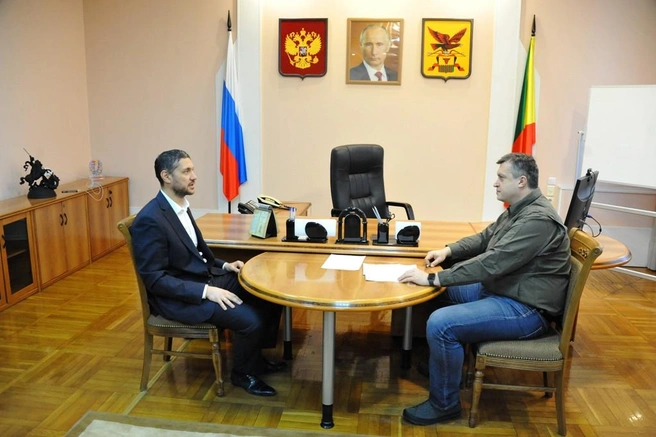 Встреча Осипова и Волкова в Чите в 2018 году | Источник: пресс-служба правительства Забайкальского края