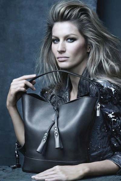 Жизель в последней рекламной кампании Марка Джейкобса для Louis Vuitton | Источник: Архивы пресс-служб