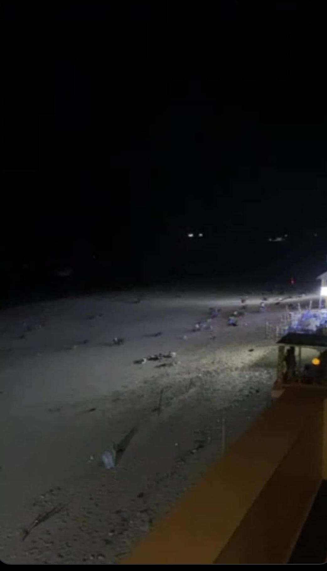 Террорист-смертник подорвал себя на пляже в Сомали — минимум 20 человек погибли