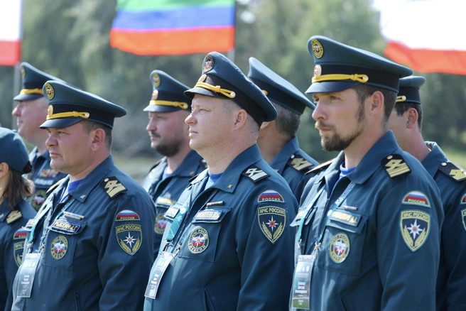 В соревнованиях участвуют восемь лучших команд Государственной инспекции по маломерным судам из разных федеральных округов | Источник: Иван Макеев / Пресс-служба правительства Самарской области