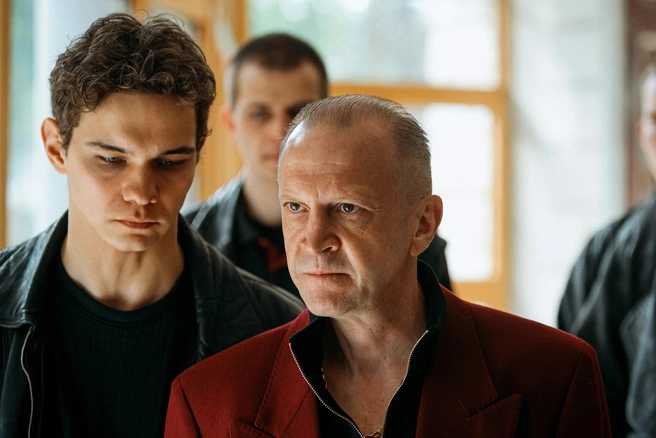 Источник: кадр из сериала «Дети перемен» (18+), реж. Сергей Тарамаев и Любовь Львова, «НМГ Студия», 2024 год