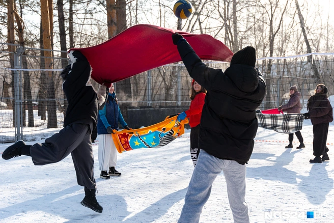 Волейбол одеялами