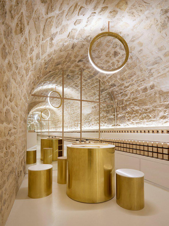 Сияние золота: салон красоты и бутик в Париже (фото 8.2)