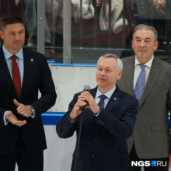 Игра началась с приветственных слов | Источник: Андрей Бортко / NGS.RU