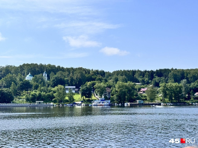 Вид на Плес с воды | Источник: Юлия Король / 45.RU