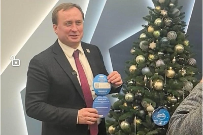 Глава Сургута рассказал о новогодних традициях с двумя елками