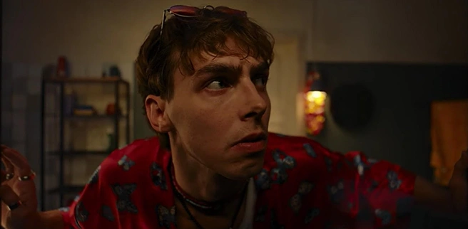 Источник: кадр из фильма «Сводишь с ума» (16+), реж. Дарья Лебедева, студия All Media и Forza Film, 2025 год