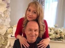 Молодая жена Владимира Стеклова: «Билась головой о стену и комплексовала, что я плохая мать»