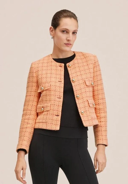 Жакет MangoЦена: 8 999 руб.Где купить: lamoda.ru