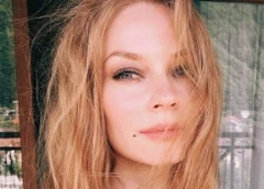 Светлана Ходченкова обескуражила ярким фото в бикини