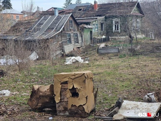 Эти дома тоже похожи на расселенные | Источник: Роман Данилкин / 63.RU