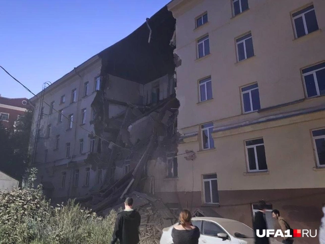 Фото обрушения | Источник: читатель UFA1.RU