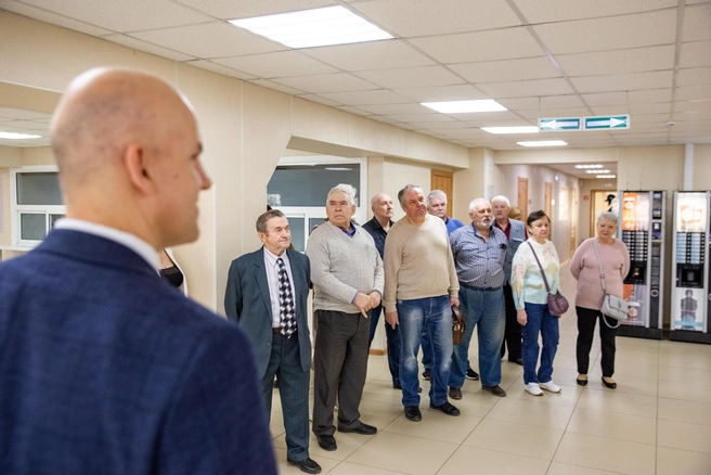 За два года зменилось всё, даже проходная и холл | Источник: Кирилл Поверинов