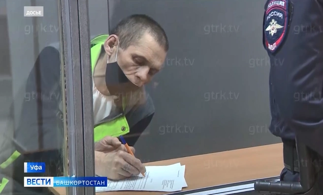 Заметно, что Александр много лет провёл в зоне | Источник: gtrk.tv