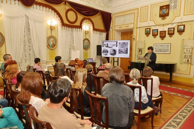 В Губернаторском музее оренбуржцы послушали исторические лекции, и приняли участие в тематических экскурсиях | Источник: правительство Оренбургской области