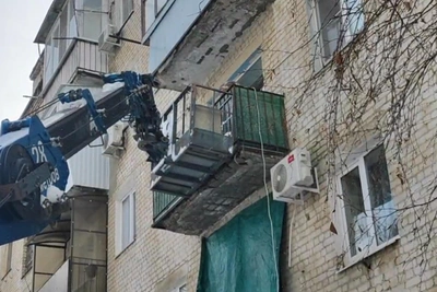 Volgograd pensioner loses balcony: how to avoid it