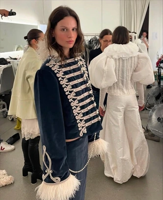 Napoleon jacket: как мундир превратился в модный тренд