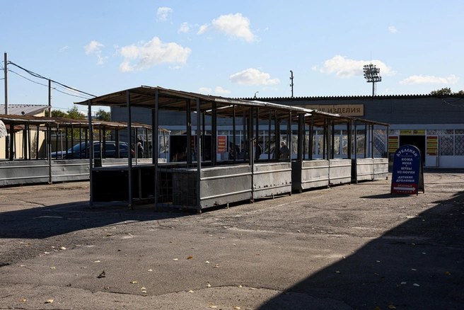 Уличная торговля — привычное для Саратова дело | Источник: Артём Устюжанин / MSK1.RU