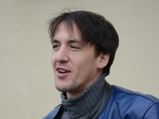 «Он вынес урок для себя»: мать Артура Смольянинова пытается обелить сына, а отчим отрекся от него