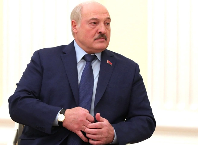 Лукашенко заявил, что на Украине зреет конфликт между военными и президентом | ya62.ru