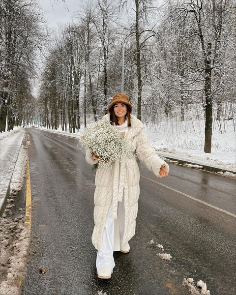 С чем носить панаму зимой, чтобы не замерзнуть: 5 стильных луков от Инстаграм-блогеров (запрещенная в России экстремистская организация)