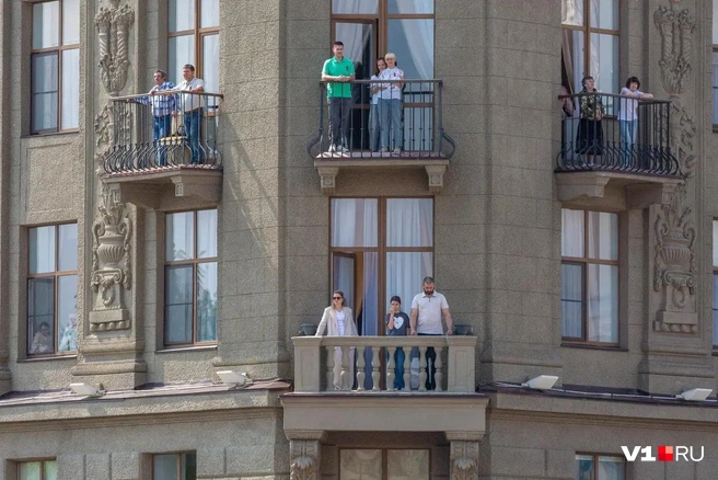 Сообразительные туристы поняли, что платят не только за удобства в номере, но и за вид из окна | Источник: Константин Завриков / V1.RU