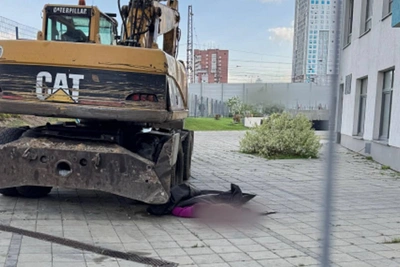 Установлена личность женщины, найденной полуголой во дворе в Екатеринбурге