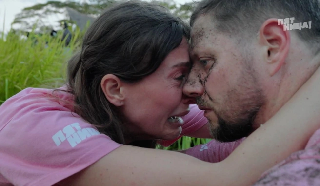 После окончания испытания Евгения плакала и долго не могла успокоиться | Источник: кадр из реалити-шоу «Ставка на любовь» (16+), телеканал «Пятница», 2025 год