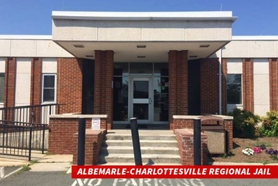 Ампутант-корнхолист получает привилегии в тюрьме после ареста за убийство