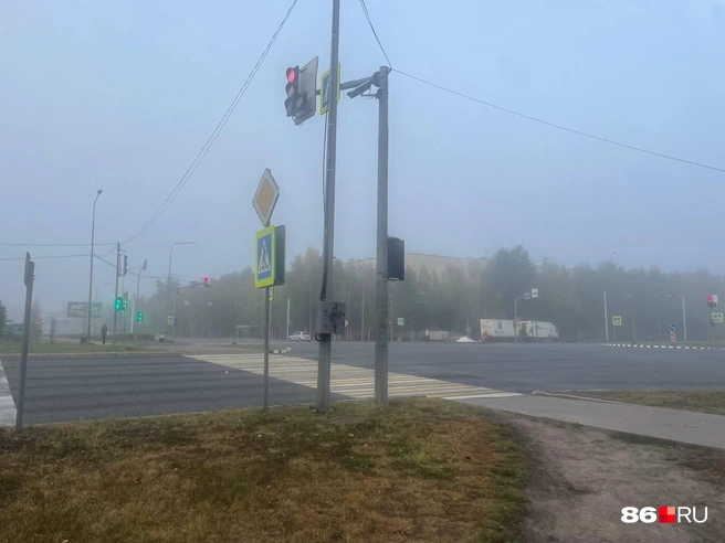 Пустынные утренние улицы добавляют колорита | Источник: Катерина Абдулова / 86.RU